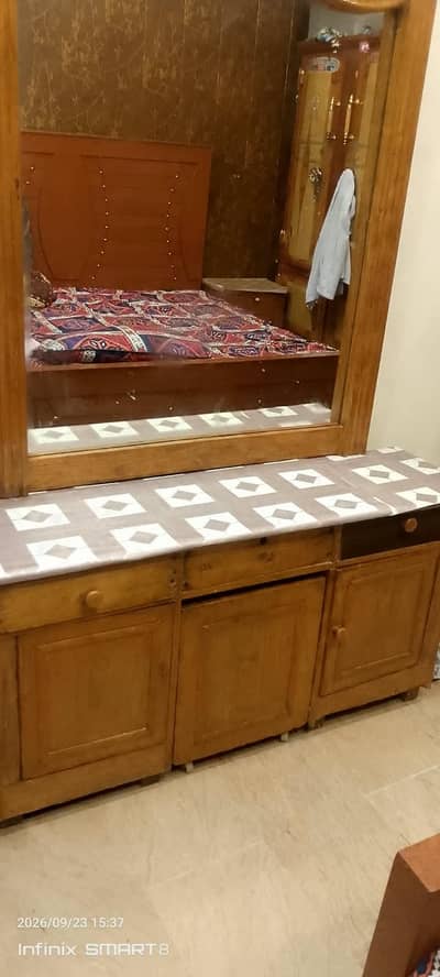 dressing table