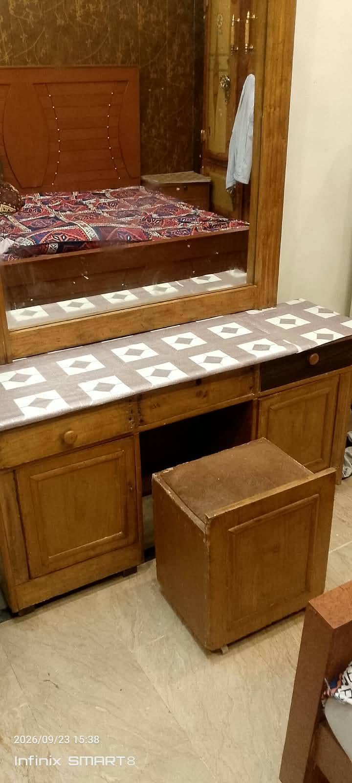dressing table 2