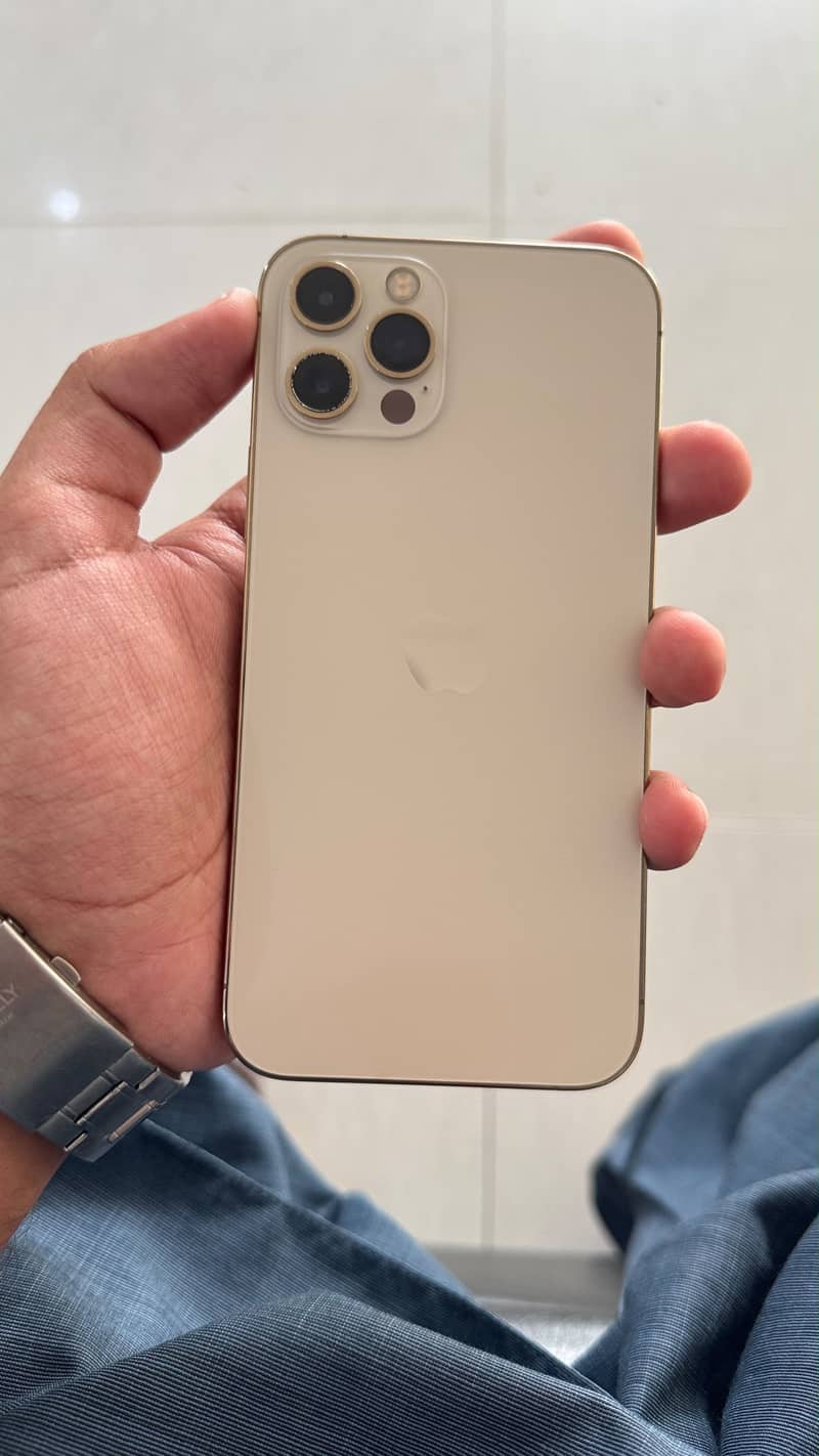 Apple iPhone 12 Pro 4