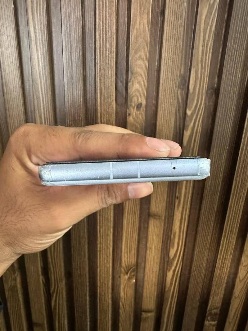 Google Pixel 7a 3