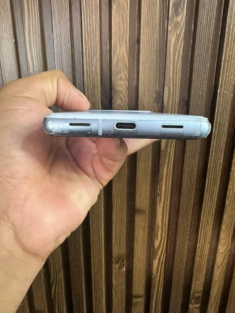 Google Pixel 7a 5