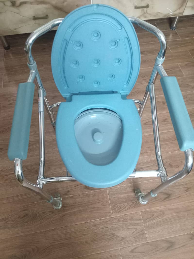 lifecare commod chair condition 9/10 0