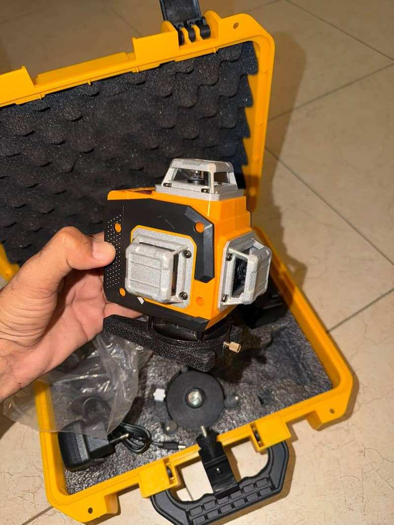 Laser leveller 6