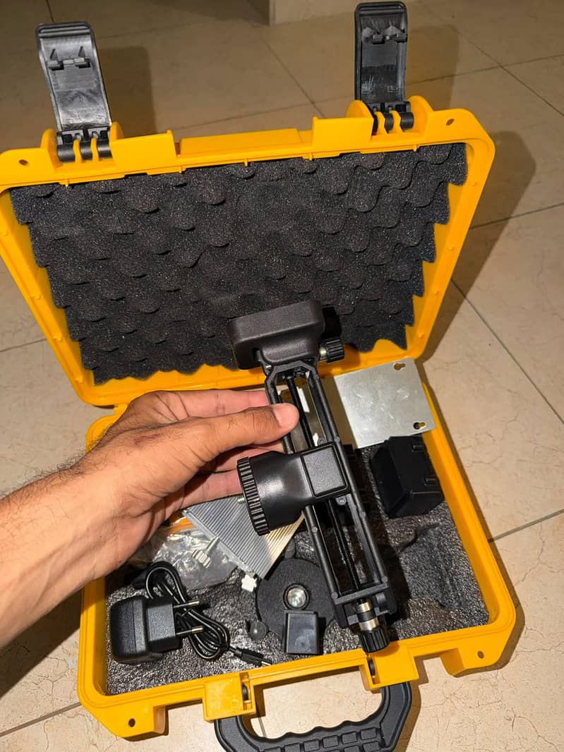 Laser leveller 9