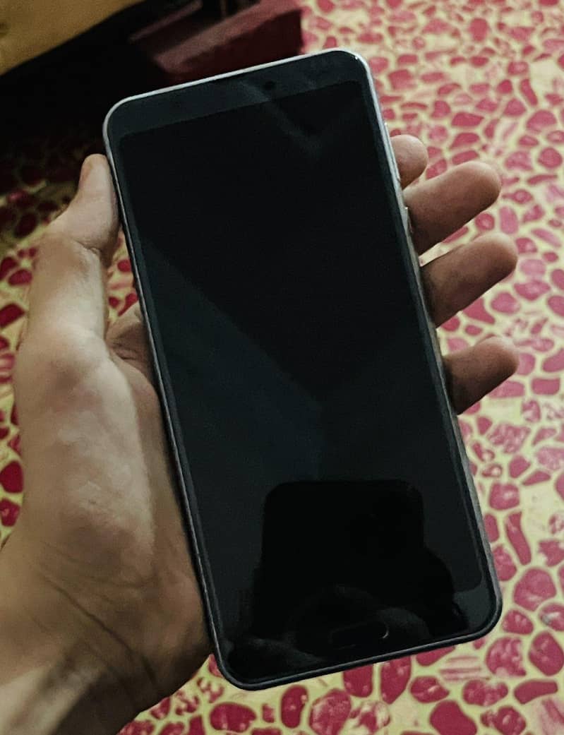 Sharp Aquos Sense3plus 0