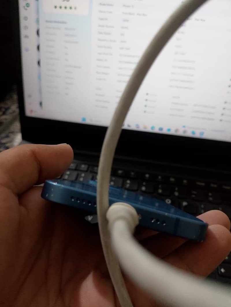 Apple iPhone 13 5
