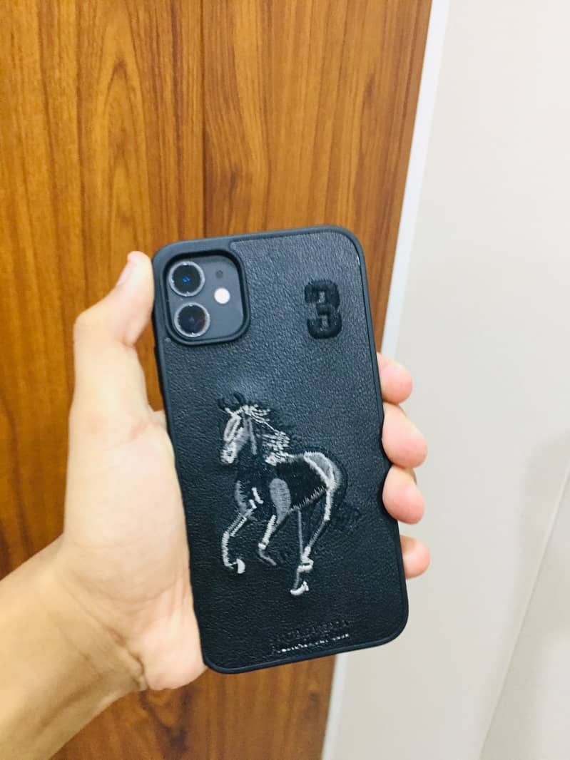 Apple iPhone 11 3