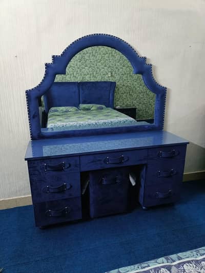 wooden bed set