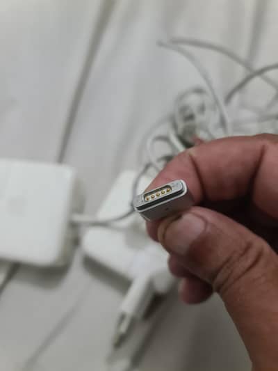 macbook charger original