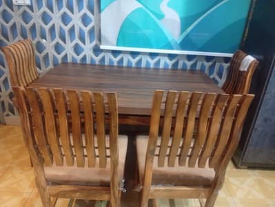 urgent sale 4 chairs and dining table