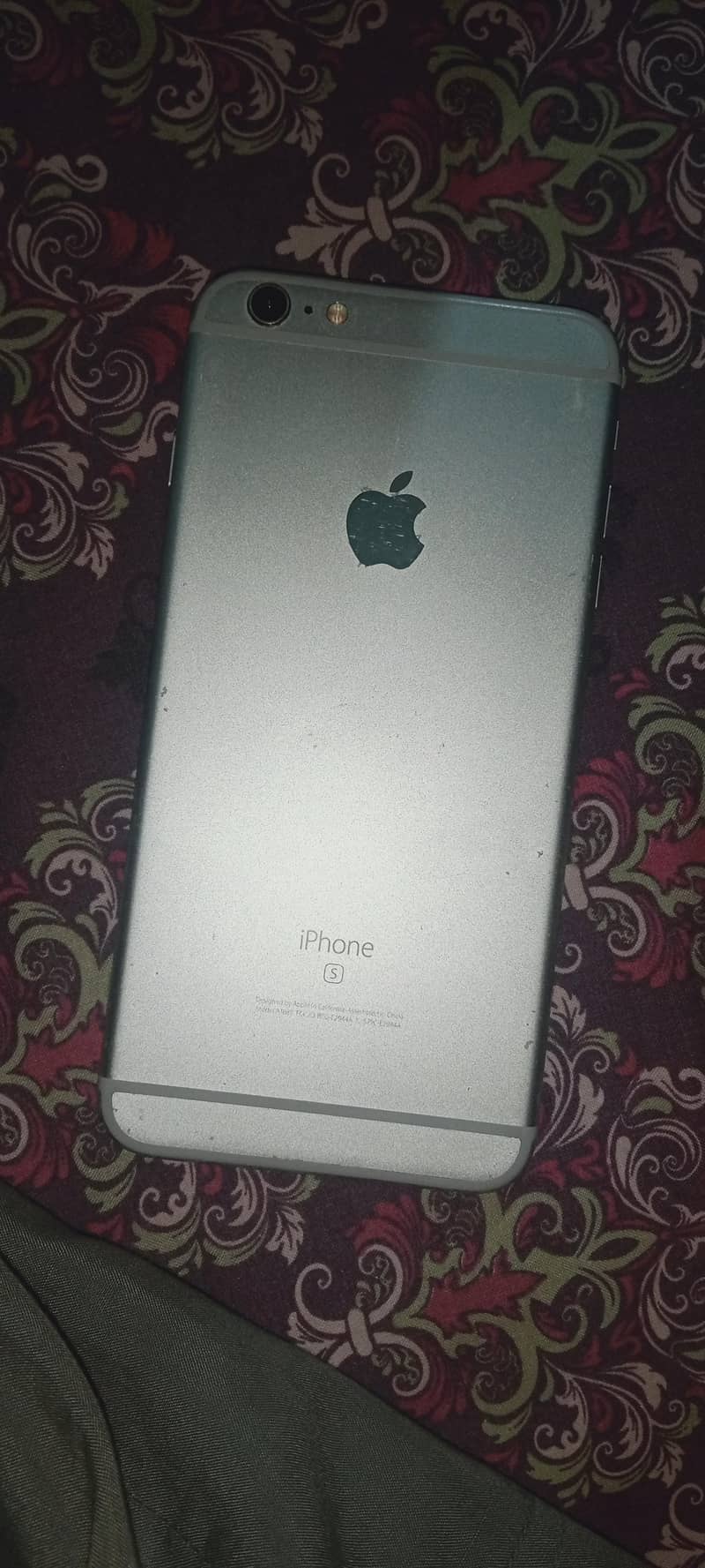 Apple iPhone 6S Plus 2