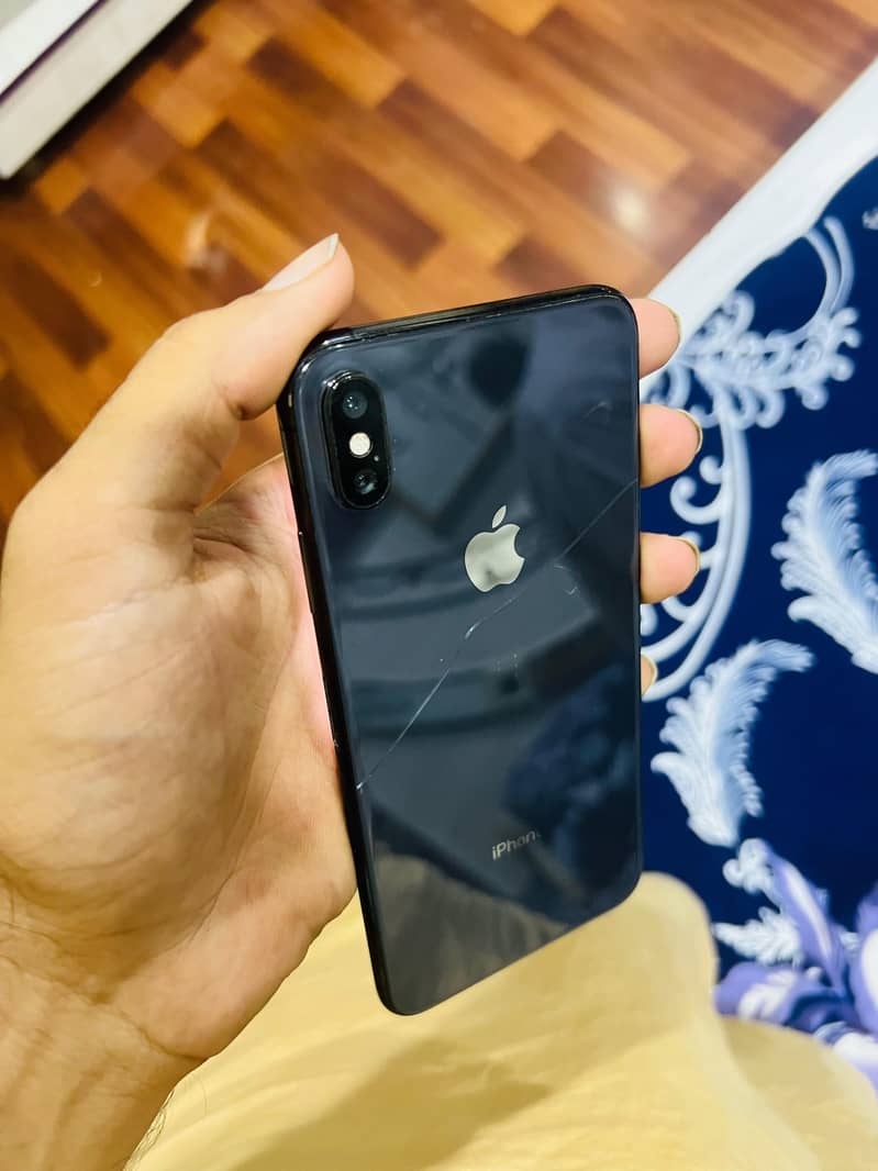 Apple iPhone XS Max 0