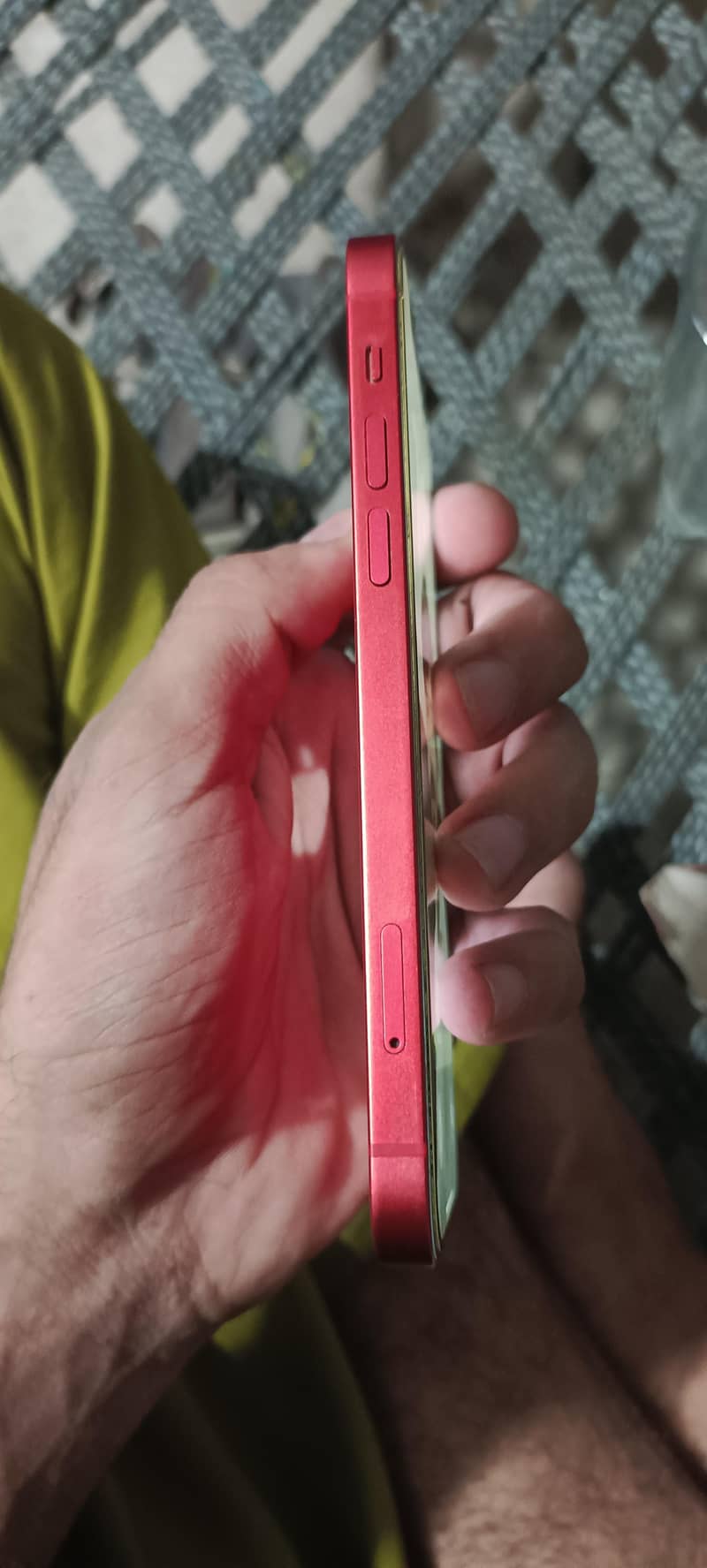 Apple iPhone 12 4