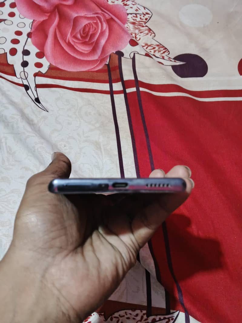 Tecno Spark 20 Pro Plus 4