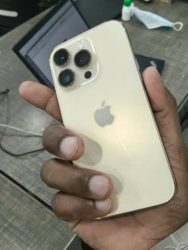 Apple iPhone 14 Pro 3