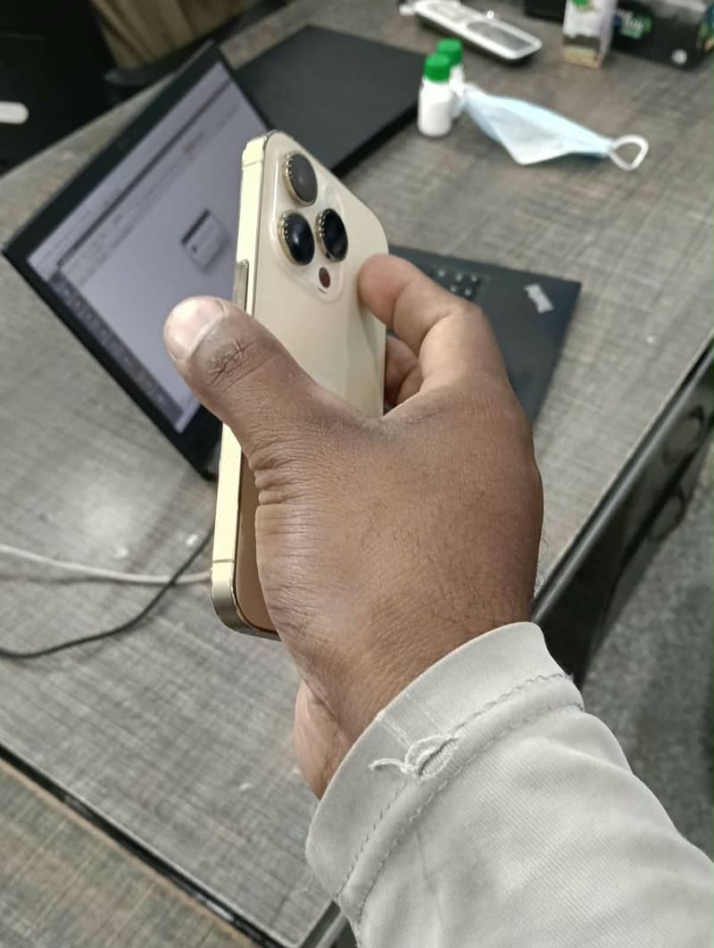 Apple iPhone 14 Pro 6