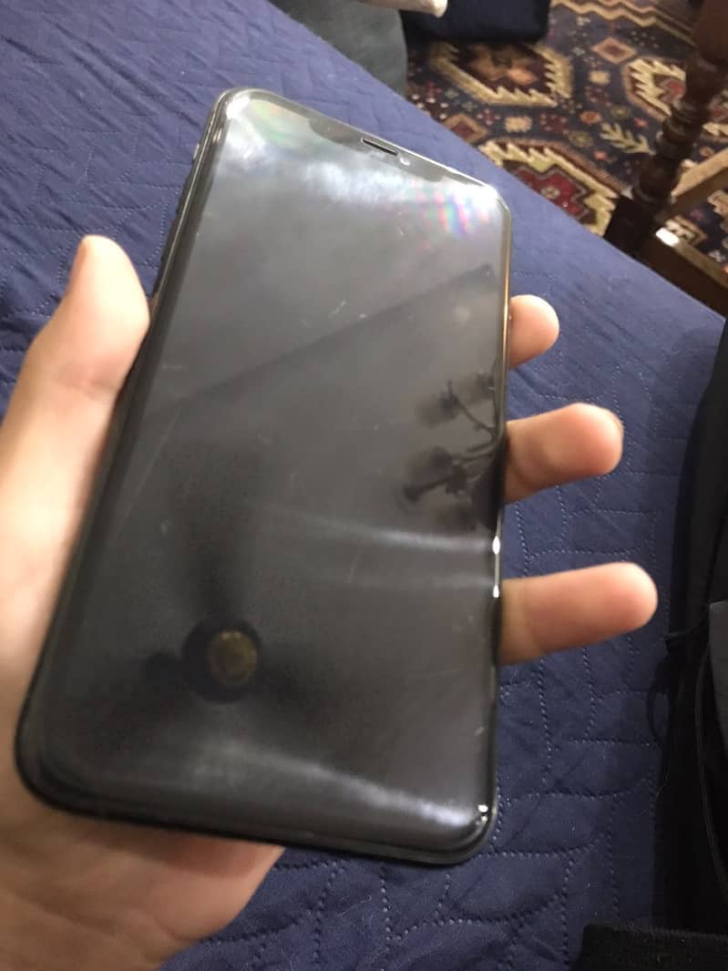Apple iPhone 11 Pro Max 1