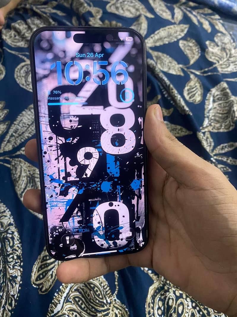 Apple iPhone 16 Pro Max 6