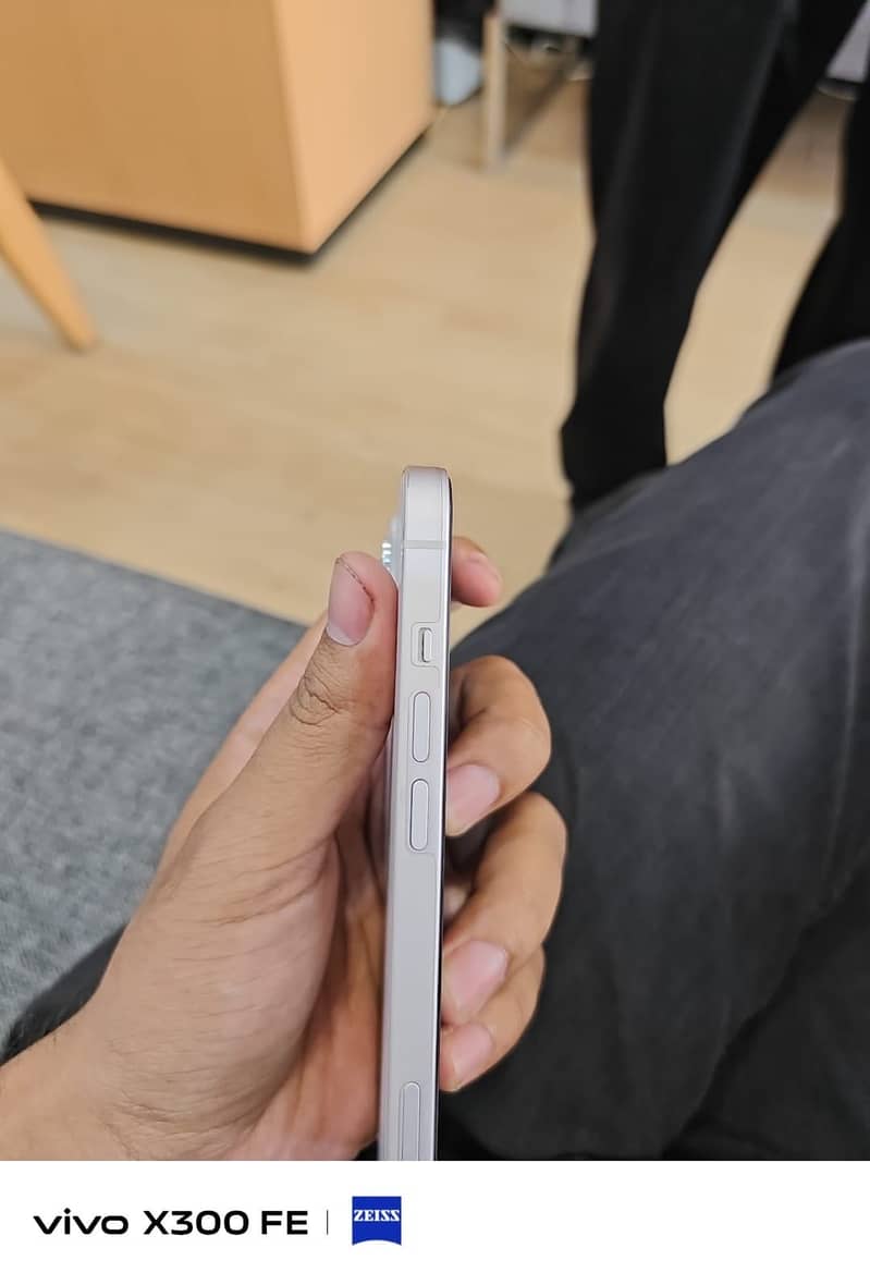 Apple iPhone 13 1