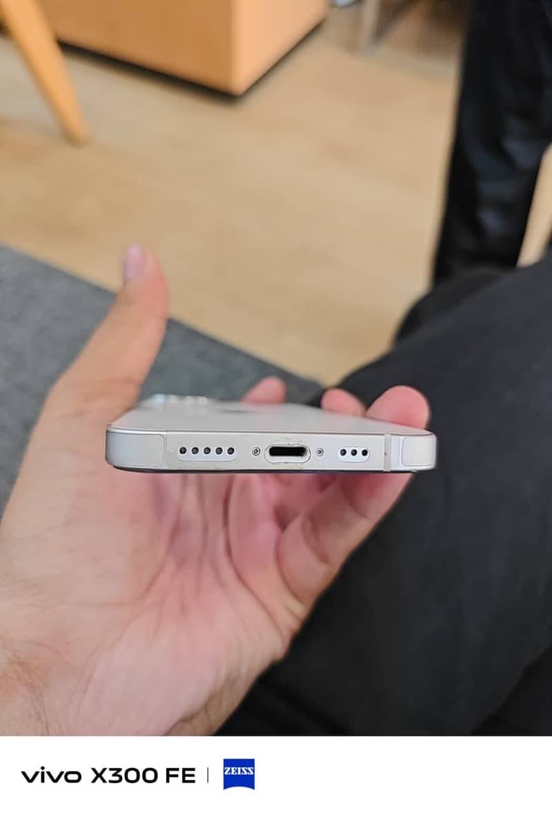 Apple iPhone 13 7