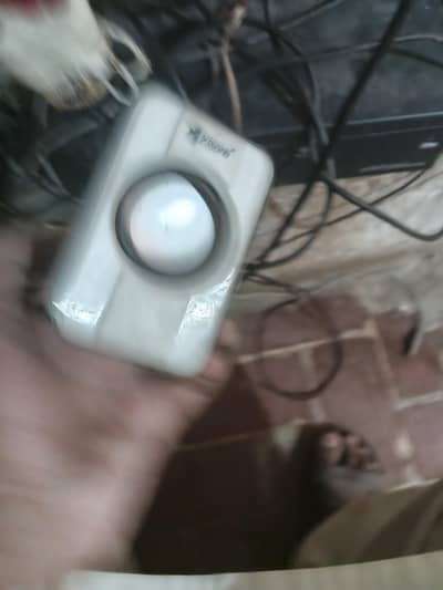 computer is fresh condition PC 2nd gernatin led dell company. led time