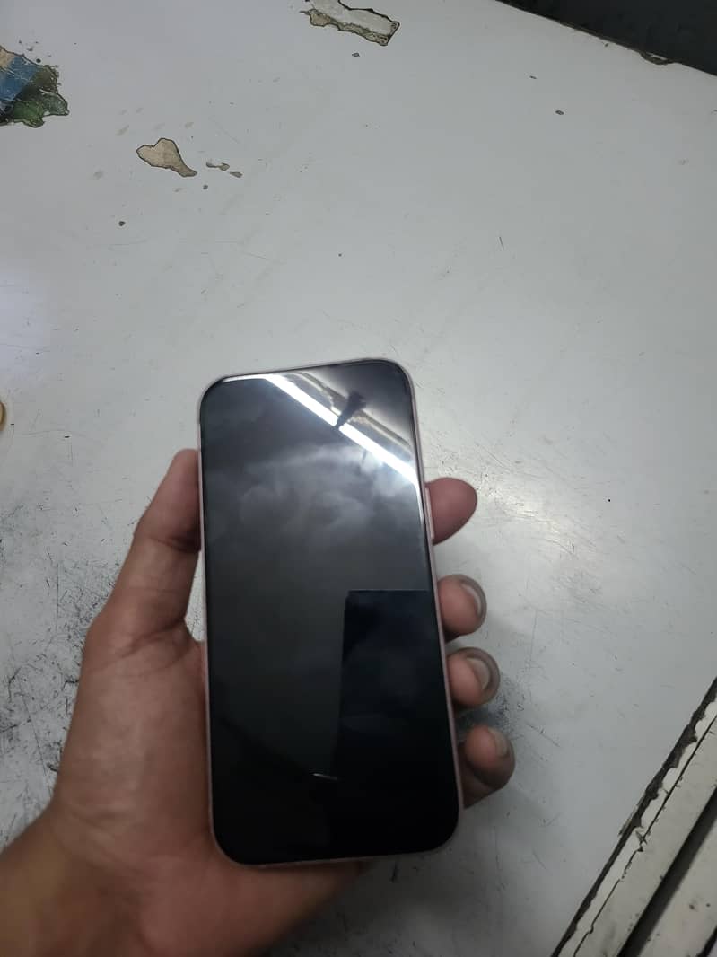 Apple iPhone 15 1