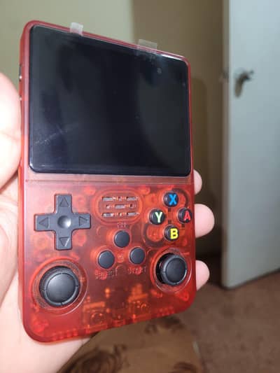 Gaming console R36s