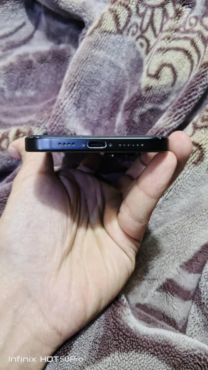 Apple iPhone 15 plus 2