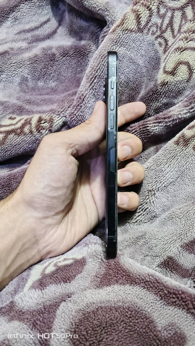 Apple iPhone 15 plus 5