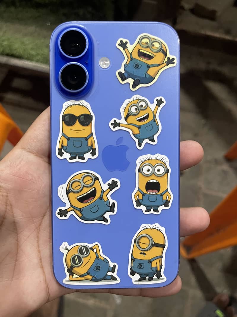 Apple iPhone 16 2