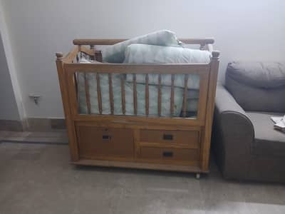 Baby cot used 10/9 condition