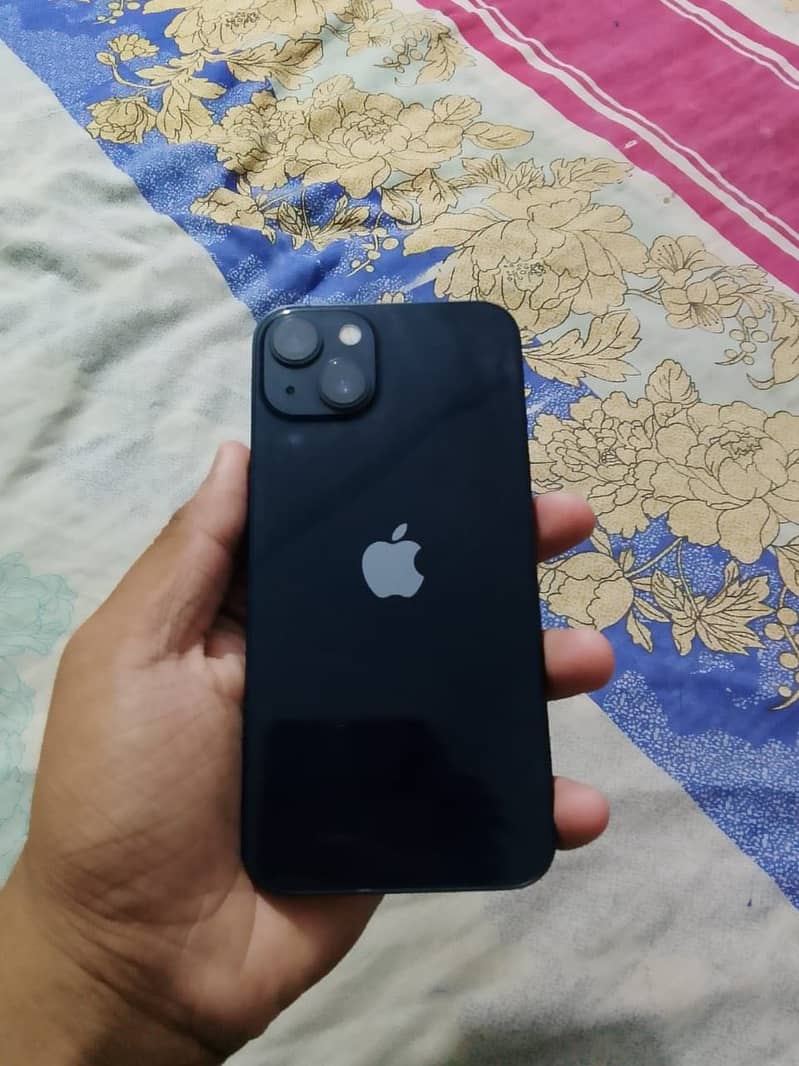Apple iPhone 13 1