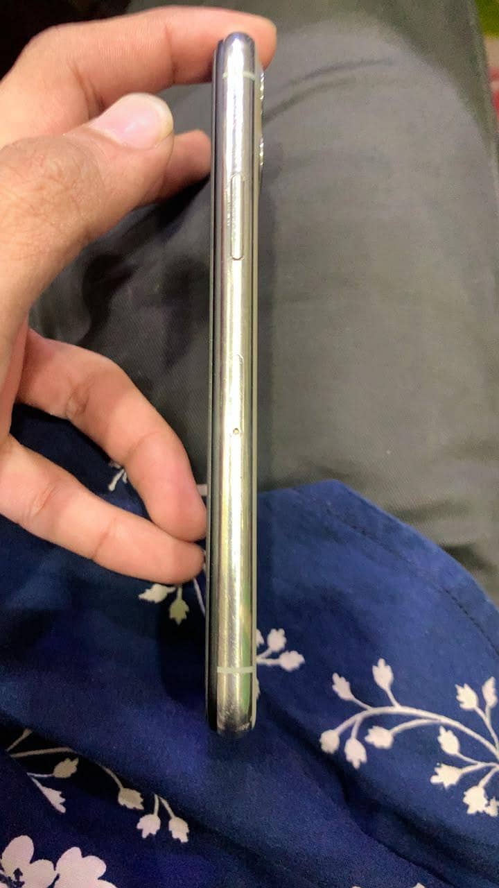 Apple iPhone 11 Pro 5