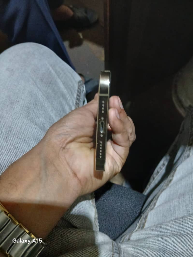 Apple iPhone 12 Pro Max 6