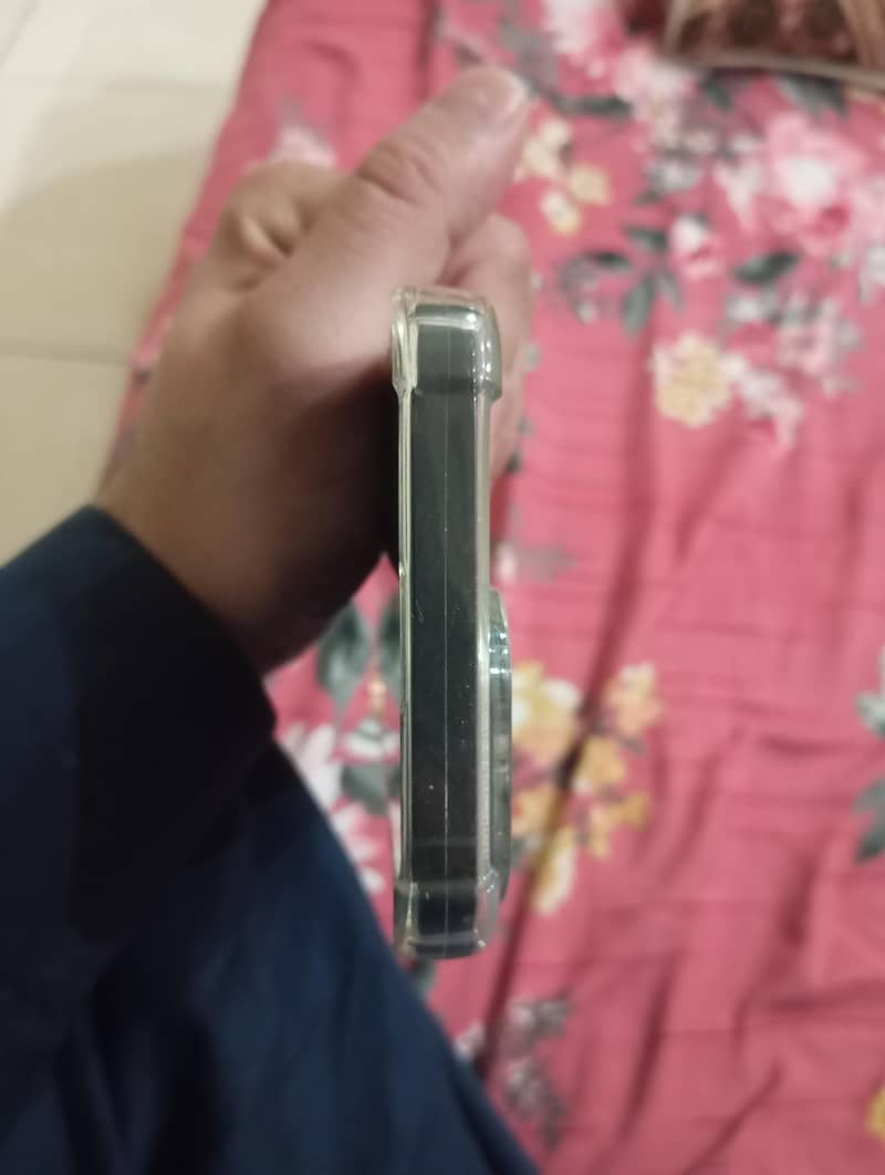 Apple iPhone 14 Pro Max 5