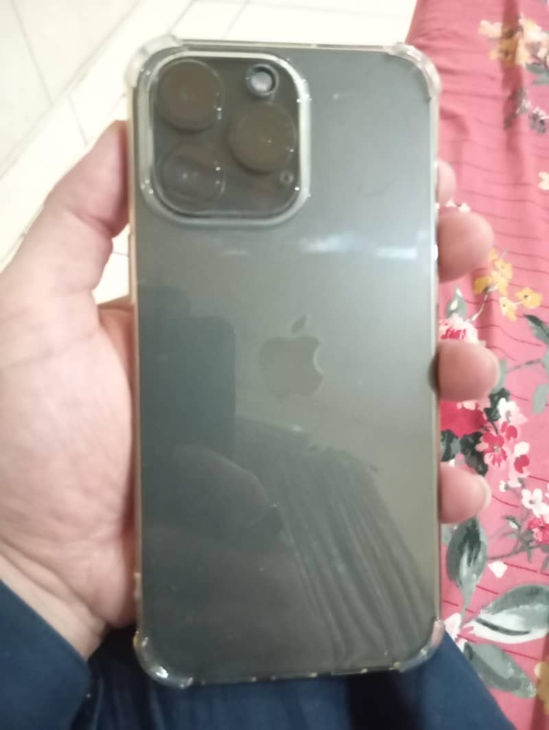 Apple iPhone 14 Pro Max 9