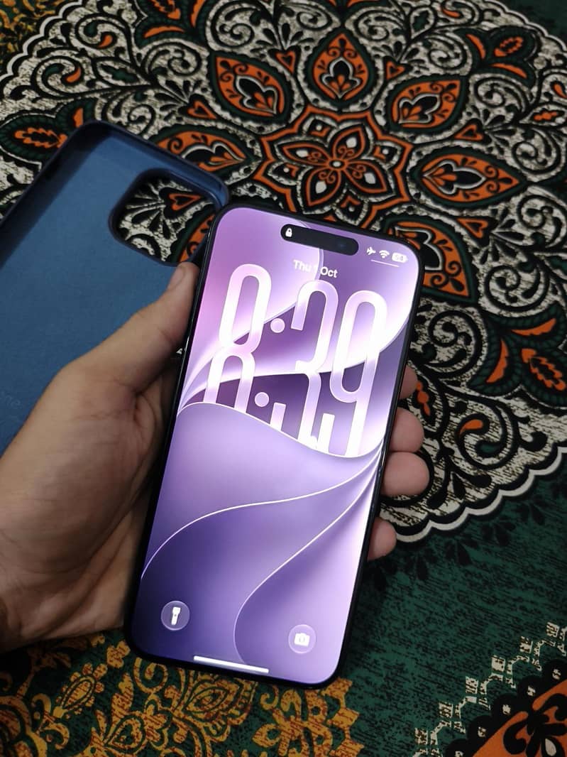 Apple iPhone 15 Pro Max 6
