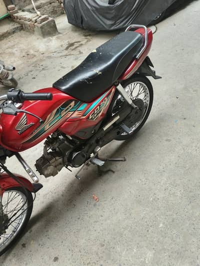 koi Kam nhi Hona wala bika ka only seat cover change hone he bas