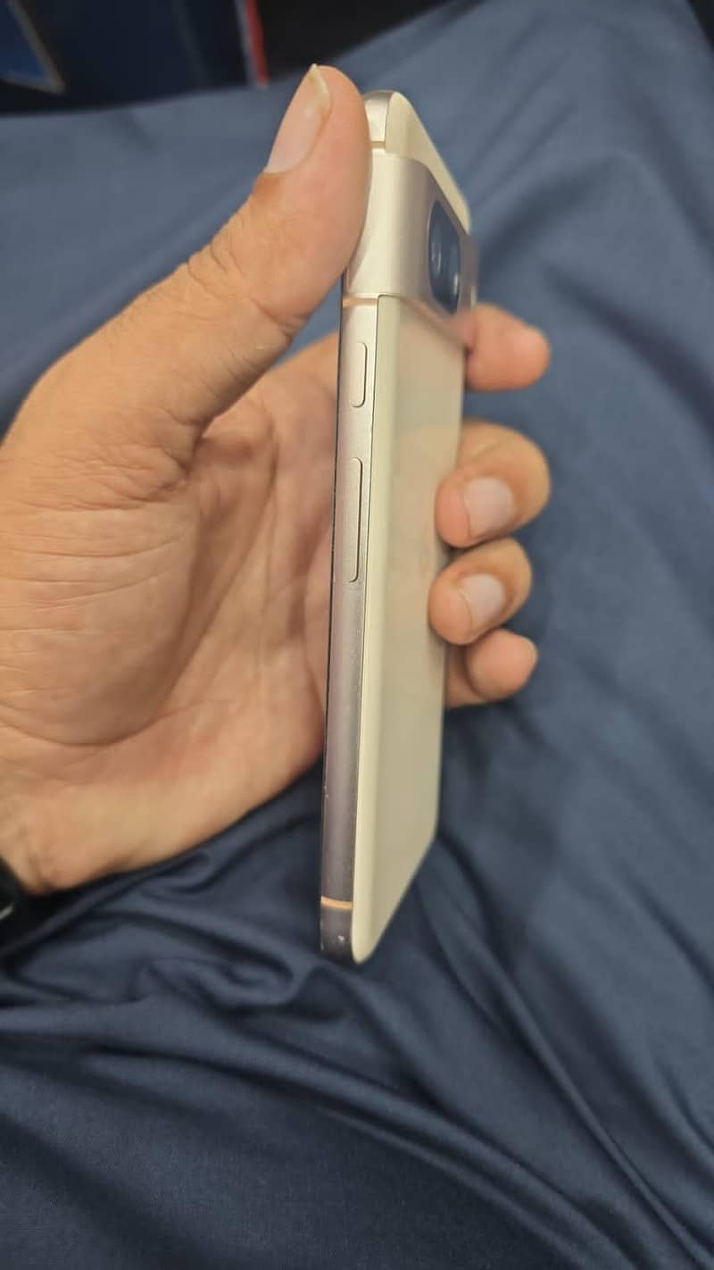 Google Pixel 8 1