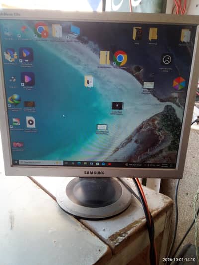 Samsung 19 inch , keyboard power cable vga cable
