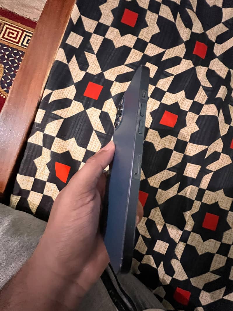 Apple iPhone 12 Pro Max 2