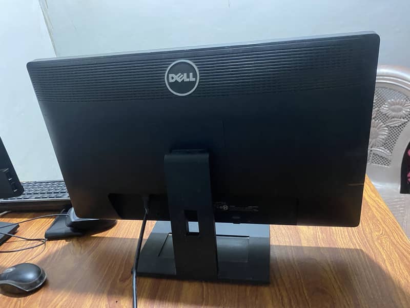 Dell Computer LCD 2