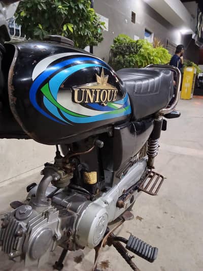 I'm selling my bike Unique 2017 model 03253785445