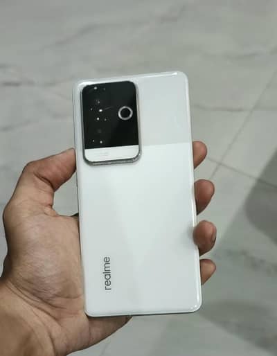 Realme GT 6