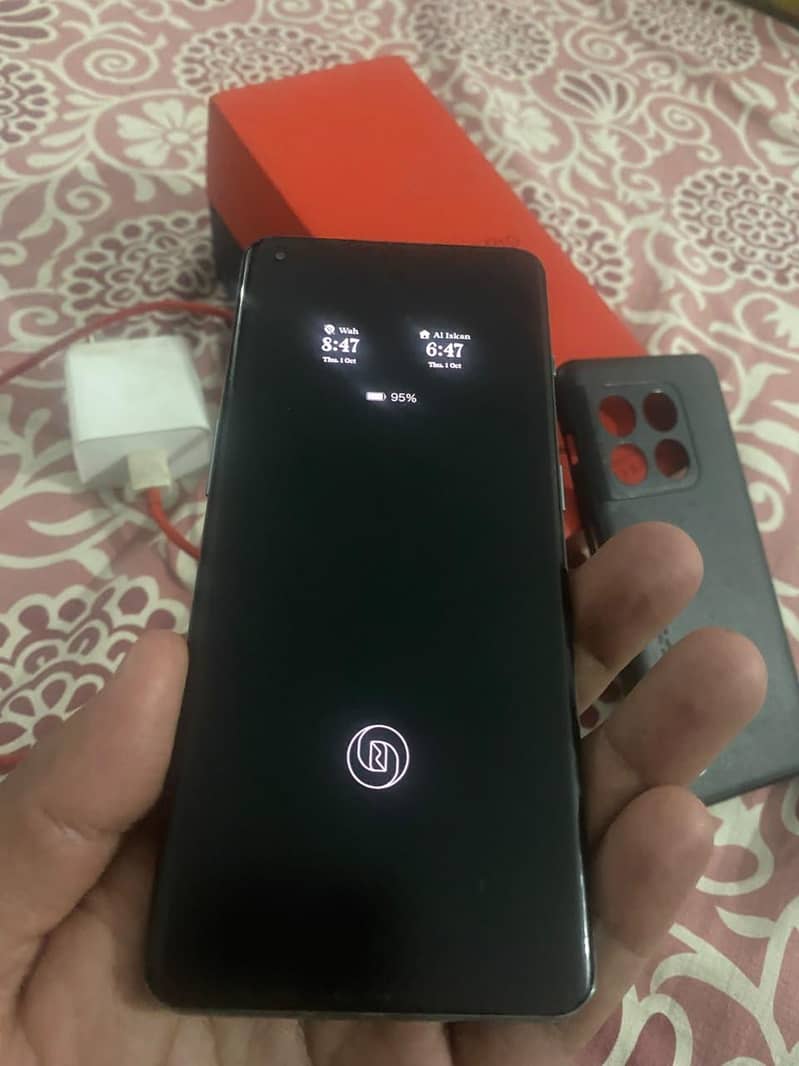One Plus 10 Pro 1
