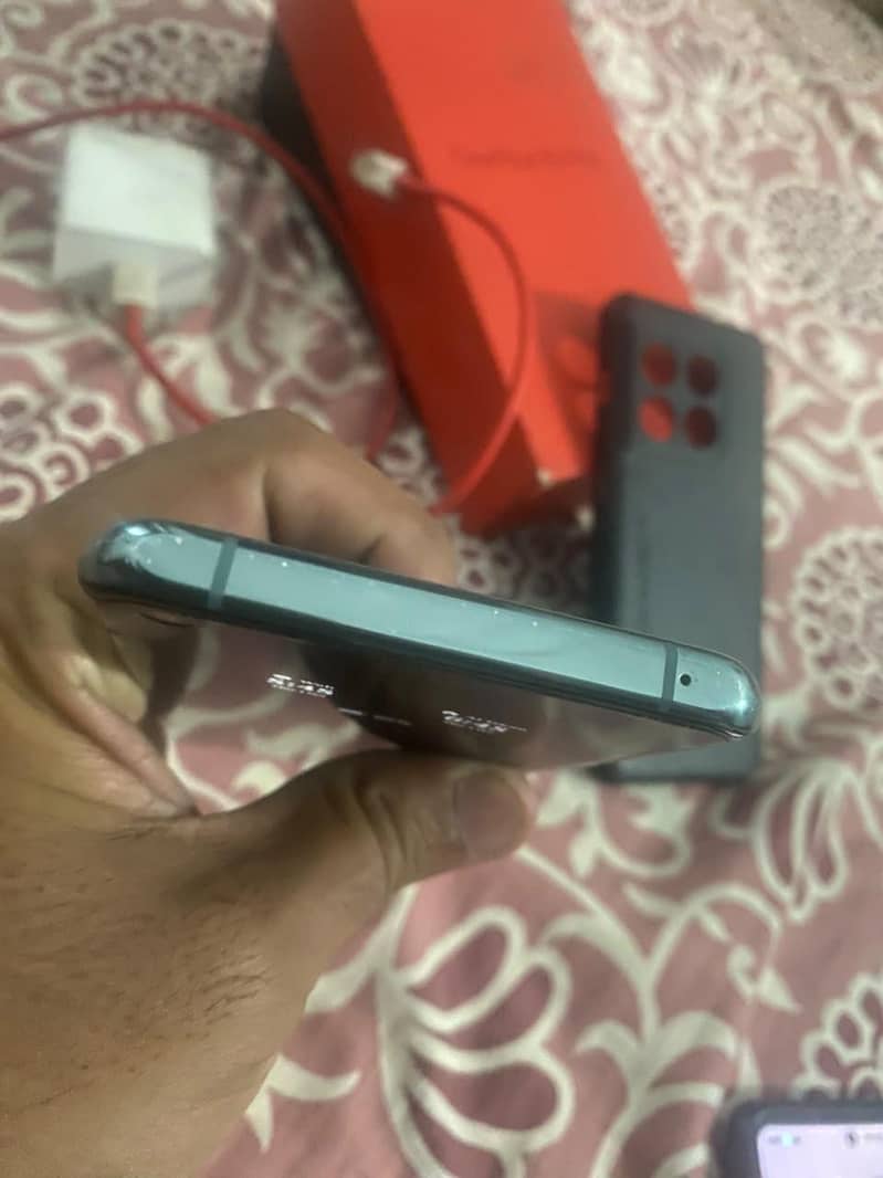 One Plus 10 Pro 3