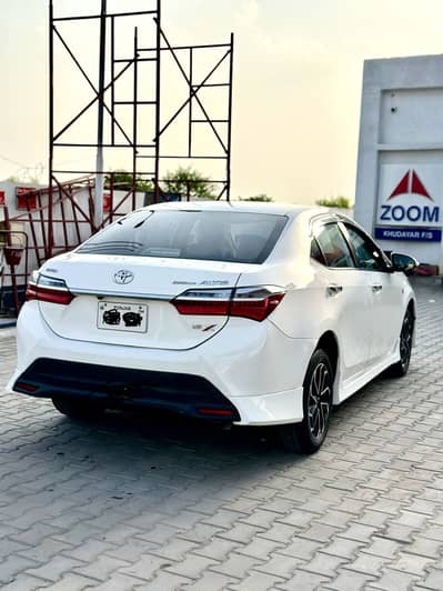 Toyota Corolla Altis 2023