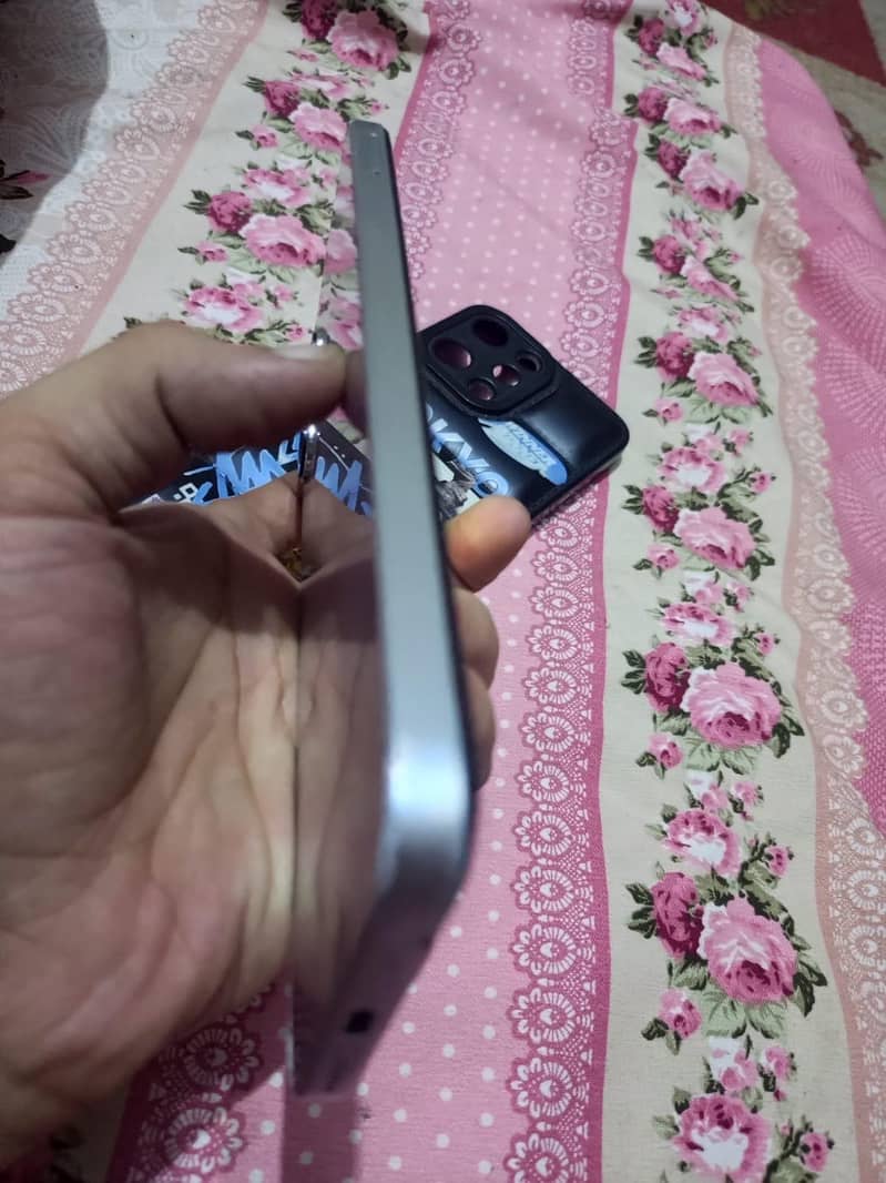 Xiaomi Redmi note 13 8