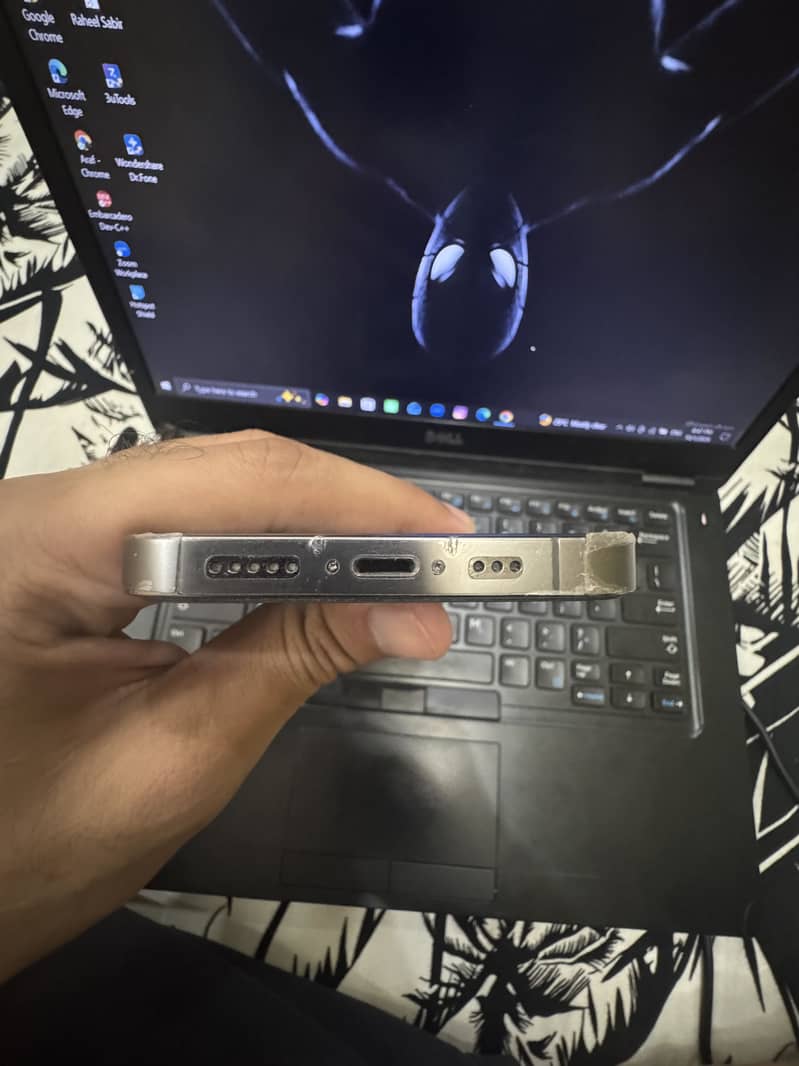 Apple iPhone 13 Pro 4