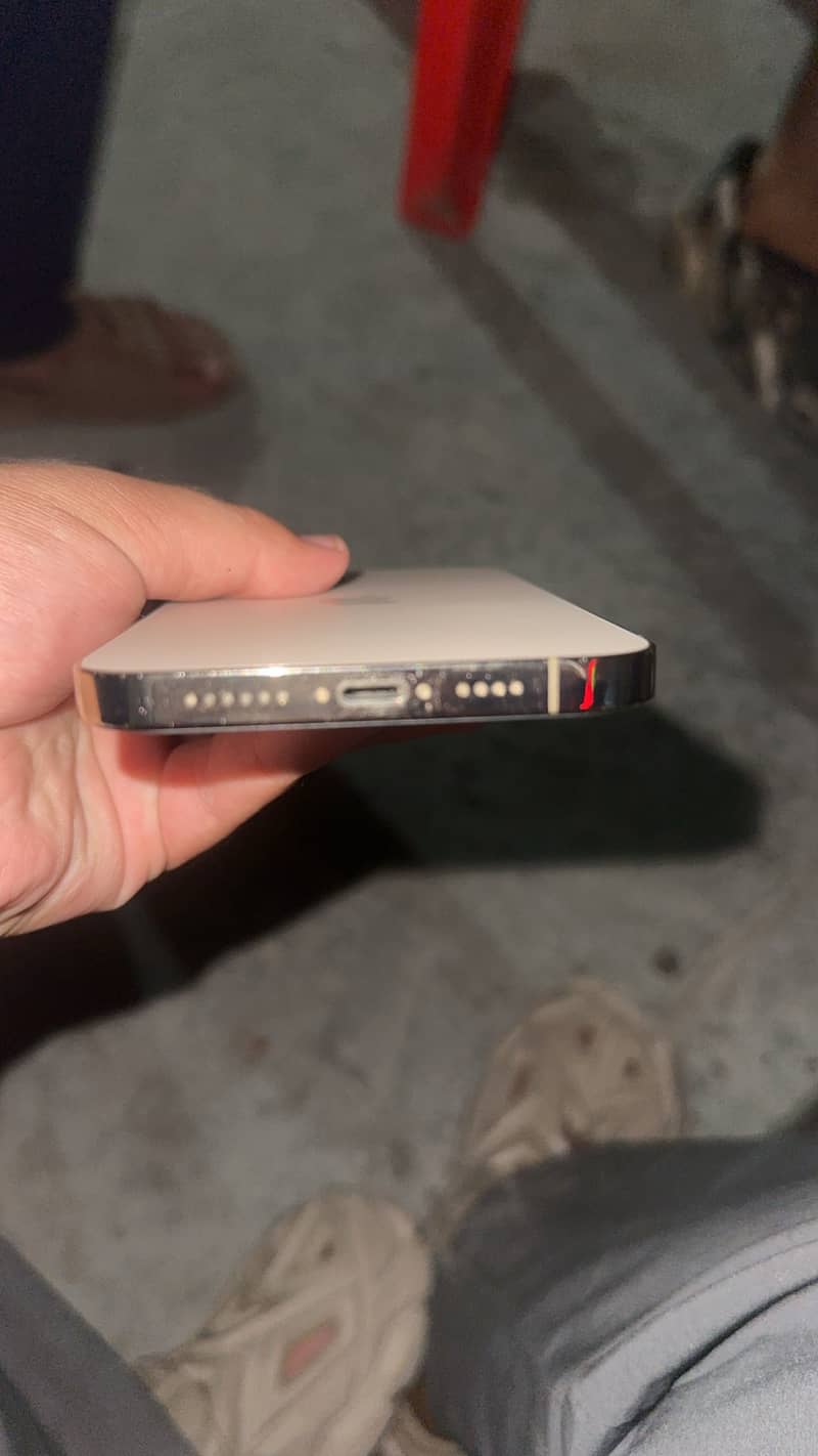 Apple iPhone 12 Pro Max 3